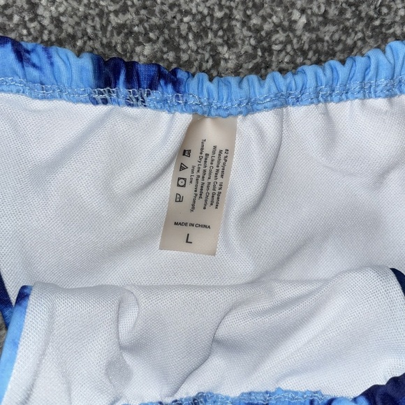 Blue and light blue bathing swim suit set. Top medium bottom large string ties - Picture 9 of 11